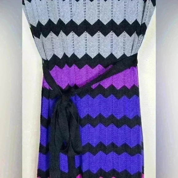Danny and Nicole Chevron Print Purple Gray Black Belted Knit Dress Size Large - Picture 7 of 14